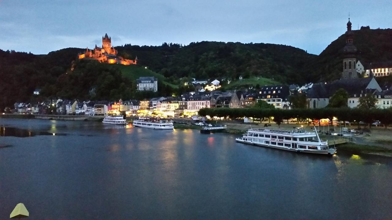 Aparthotel Cochem Luaran gambar